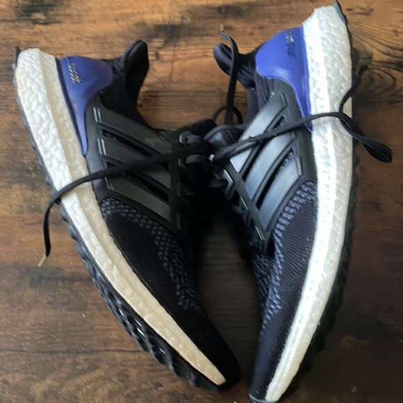 ADIDAS ULTRABOOST 1.0 'OG' Sneakers Size 8.5/ Excellent - Picture 7 of 9